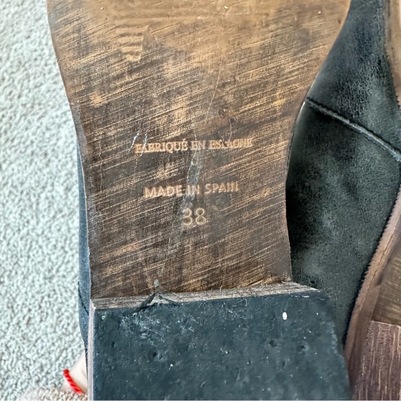 FREE PEOPLE Dark Horse Gray Leather Distressed Western Chelsea Ankle Boots 38 - Picture 7 of 9